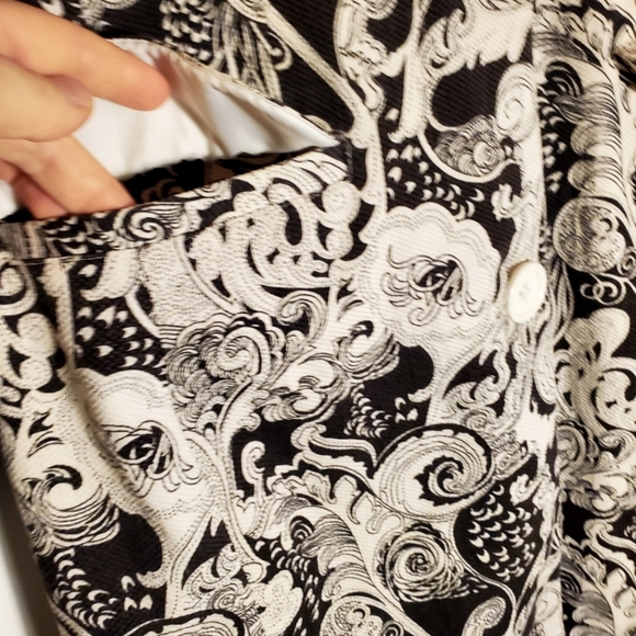 Deane & white- Small- black and white paisley patterned trench coat - Picture 4 of 14